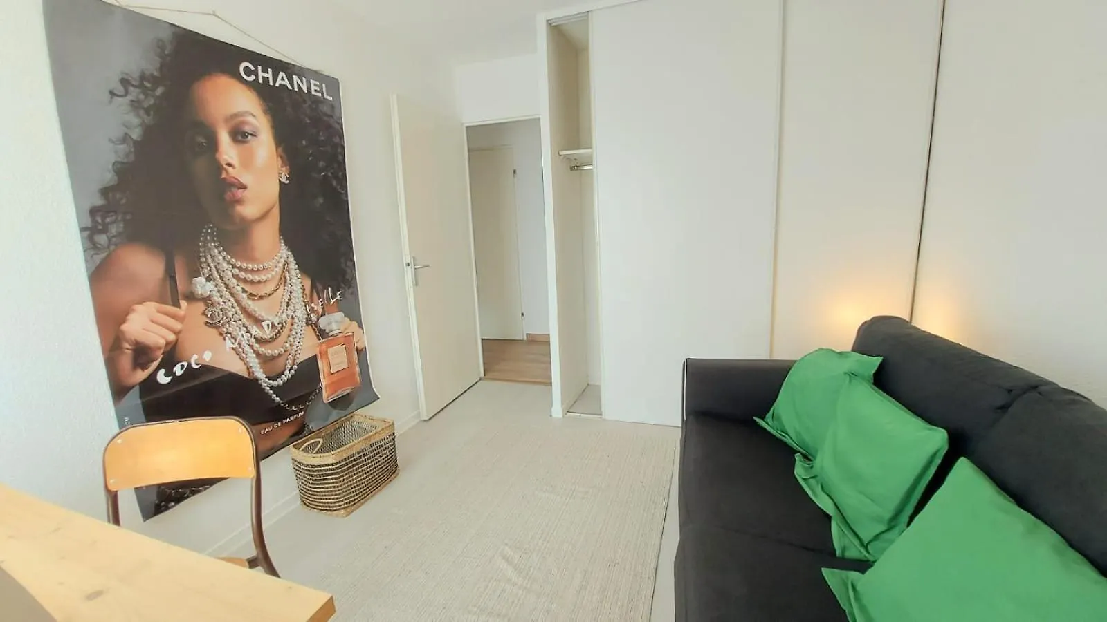 Appartement Airbus Luxe Espace Deco Parking Gratuit Toulouse Frankrijk